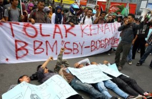 DEMO TOLAK KENAIKAN BBM