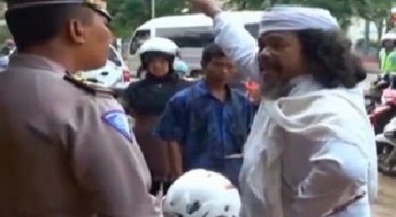 Polisi: Persoalan Kewibawaan dan Pola Jalan Pintas